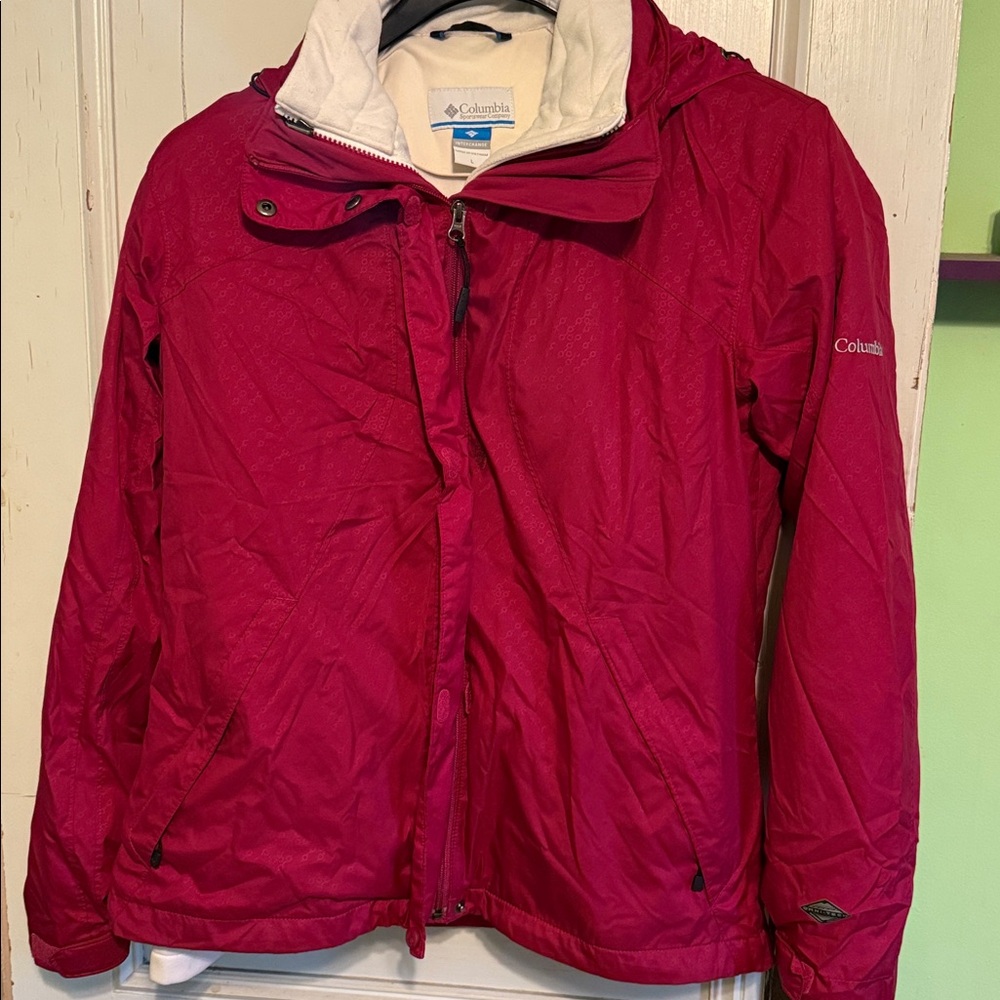 Columbia Vibrant Red Outdoor Jacket